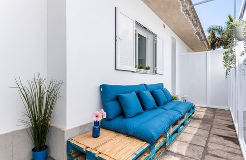 Chejilipes Villa | Holiday Home PRIVATE SWIMMING POOL, AirCon,WIFI,BBQ,