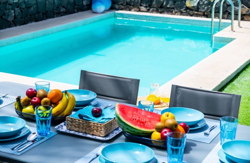 Chejilipes Villa | Holiday Home PRIVATE SWIMMING POOL, AirCon,WIFI,BBQ,