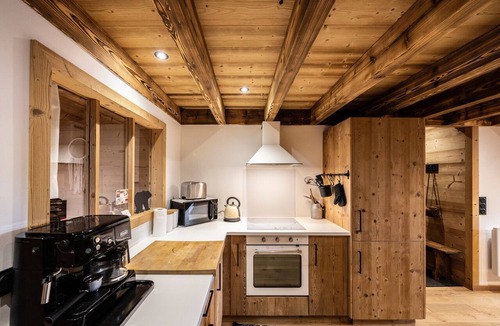La Feclaz Apartment | Holiday Home “L'alpin” with Mountain View