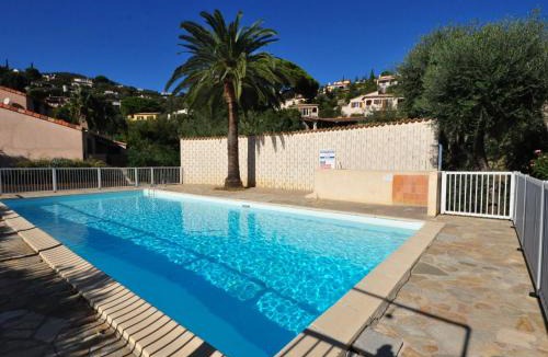 Cavalaire-sur-Mer House | Holiday Home Le Clos du Rigaud-1 by Interhome