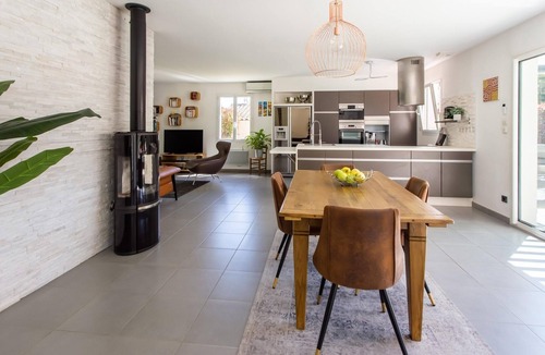 Gonfaron House | Holiday Home near Côte d'Azur with Pool