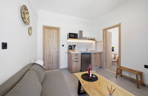Chalikounas House | Holiday Home 'One Bedroom Apartment with Veranda' with Balcony, Wi-Fi and Air Conditioning