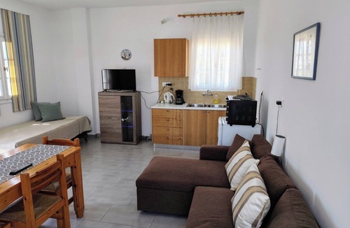 Drios House | Holiday Home 'Sea 2 Sky Dryos' with Sea View, Wi-Fi and Air Conditioning