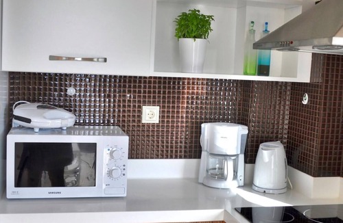 Nopigia House | Holiday home "Sirocco" with view of the water