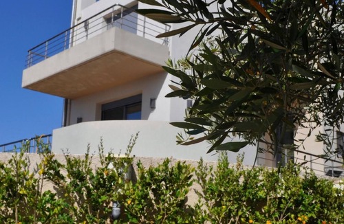 Nopigia House | Holiday home "Sirocco" with view of the water