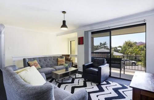 Ashmore House | Holiday homes in Gold Coast, Australia