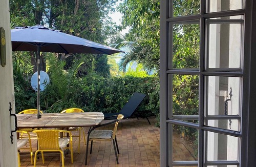 La Madrague House | Holiday house with sea view walking distance from Beach,