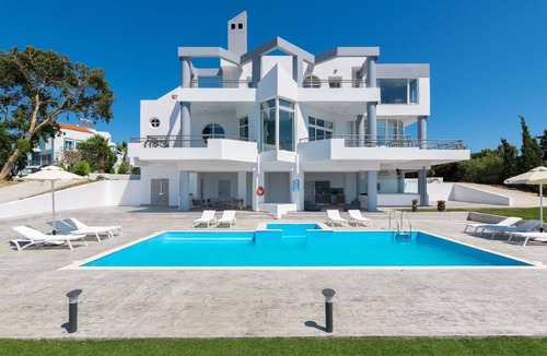 Petaloudes House | Holiday house Triánda for 1 - 14 persons with 6 bedrooms - Holiday house