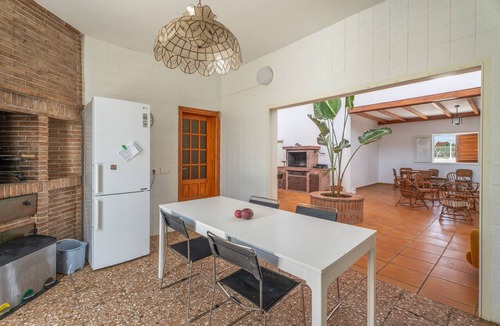 Arafo Villa | Holiday Villa 'La Hacienda' with Sea and Mountain Views