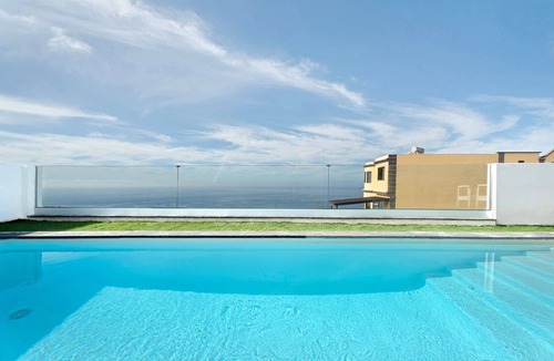 Adeje Villa | Holiday Villa 'Tulio Homme 2' with Sea Views, Private Pool and Wi-Fi