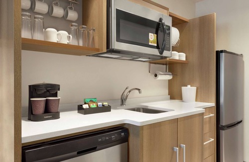 Doral Hotel | Home2 Suites by Hilton Miami Doral West Airport