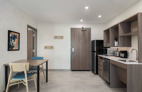 Riverview Hotel | Home2 Suites By Hilton Riverview Tampa