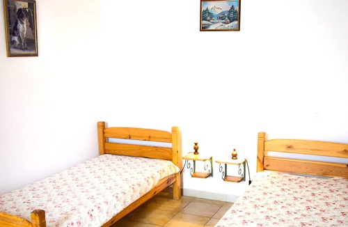 Sias Apartment | Homerez - Amazing apartement for 6 ppl. with shared pool at La Roche-sur-le-Buis