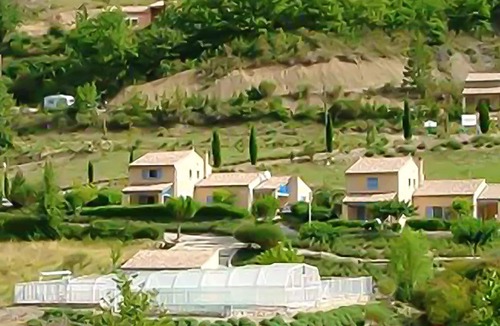 Sias Apartment | Homerez - Amazing apartement for 6 ppl. with shared pool at La Roche-sur-le-Buis