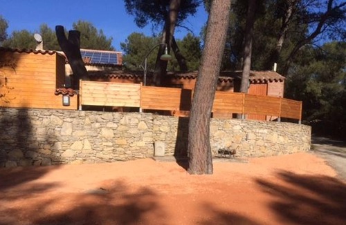 Le Beausset Ski Chalet | Homerez - Amazing chalet 8 km away from the beach for 6 ppl. with swimming-pool