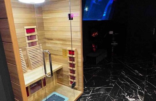 Republique - Tolstoi Apartment | Homerez - Apartment Villeurbanne
