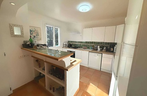 Les Mayons Apartment | Homerez - Apartment in Les Mayons