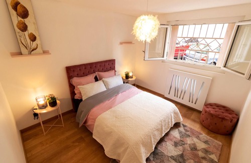 Grand Clement Apartment | Homerez - Beautiful apartement for 6 ppl. with garden at Villeurbanne
