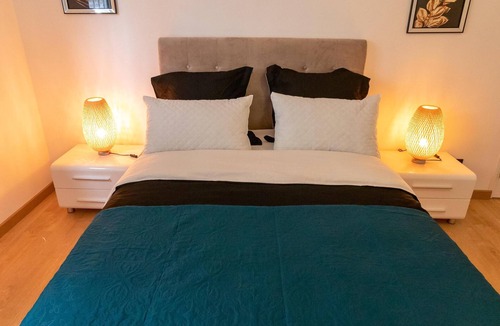 Grand Clement Apartment | Homerez - Beautiful apartement for 6 ppl. with garden at Villeurbanne