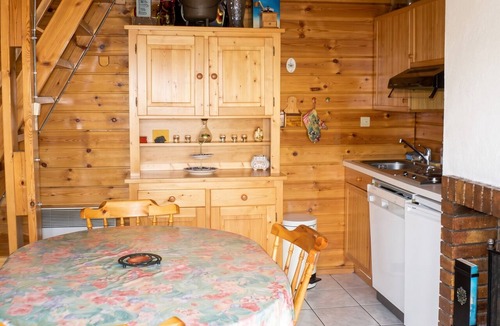 Sixt-Fer-a-Cheval Ski Chalet | Homerez - Chalet Sixt-Fer-à-Cheval, mountain view