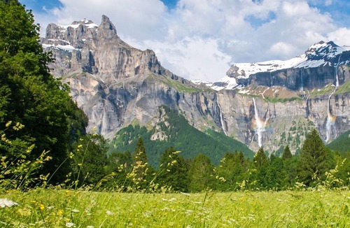 Sixt-Fer-a-Cheval Ski Chalet | Homerez - Chalet Sixt-Fer-à-Cheval, mountain view