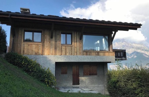 Cordon Ski Chalet | Homerez - Cordon Chalet, Mountain View