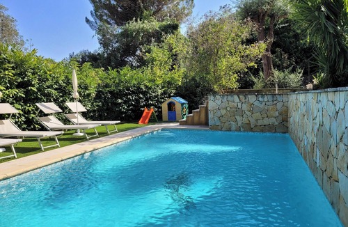 La Turbie Villa | Homerez - Elegant Villa in La Turbie + Private Pool