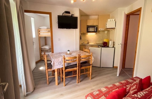 Thollon-les-Memises Apartment | Homerez - Flat in Thollon-les-Mémises.