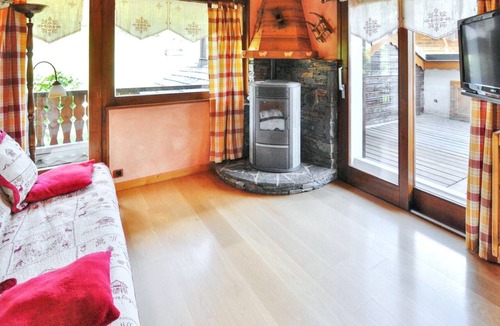 La Chapelle-d'Abondance Apartment | Homerez - Apt La Chapelle mtn view.