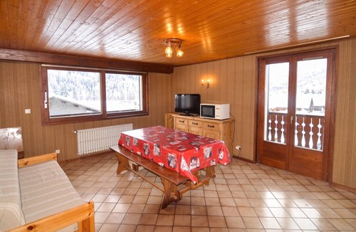 La Chapelle-d'Abondance Apartment | Homerez - Apt La Chapelle-d'Abondance