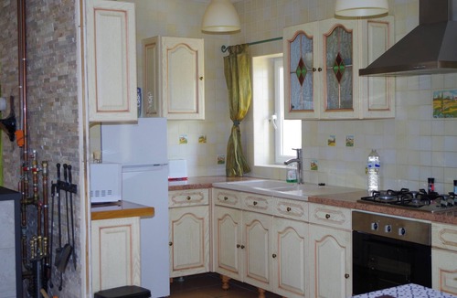 Pierrefitte-sur-Loire House | Homerez - House in Pierrefitte-sur-Loire