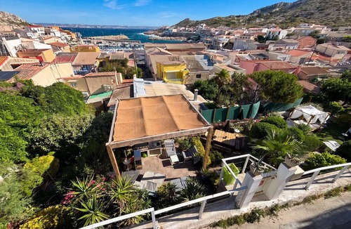 8th Arrondissement House | Homerez - House Calanques Marseille.