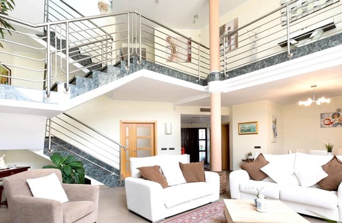 Adeje Villa | Homerez - Large villa with swimming pool and garden