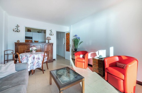 Le Suquet Apartment | Homerez - Seaview apt Cannes