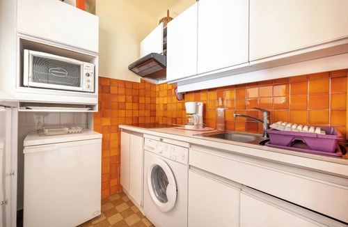 Le Suquet Apartment | Homerez - Seaview apt Cannes