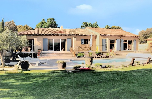 Regusse Villa | Homerez - Villa in Régusse