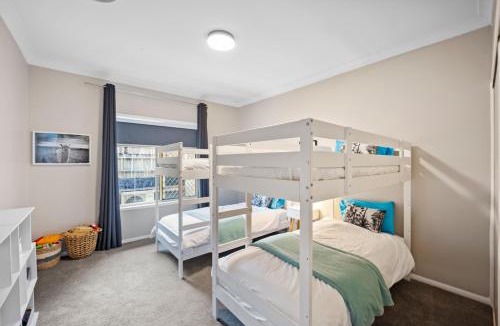 Gold Coast House | Homestead Spacious home for 12 with pool