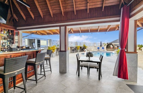 St.Bran's Burg Condo | Hospitality Expert BTS 7: Pool & Bar