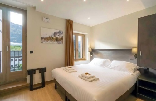 Bourg-Saint-Maurice Hotel | Hostellerie du petit Saint Bernard