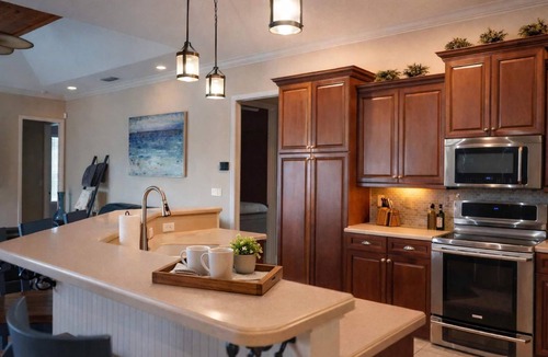 Lakeland Highlands House | Hot tub retreat - near Tampa & Orlando