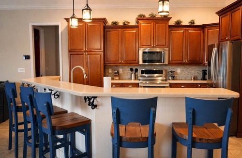 Lakeland Highlands House | Hot tub retreat - near Tampa & Orlando