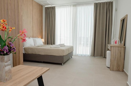 Vivari House | Hotel Apanema