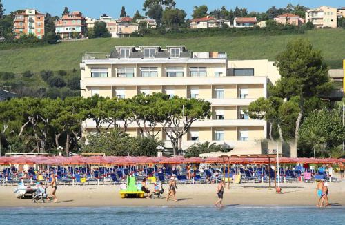 Giulianova Hotel | Hotel Cristallo