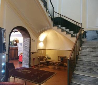 Naples Hotel | Hotel Fiorentina