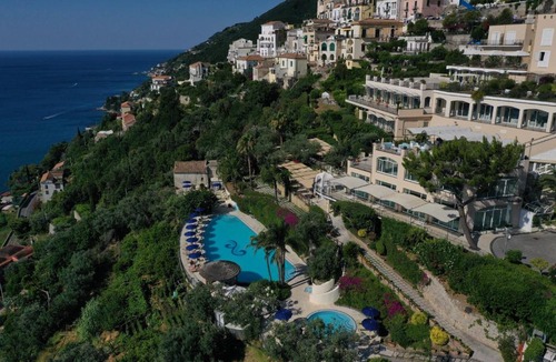 Raito Hotel | Hotel Raito