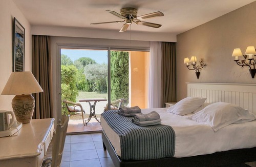 Rasteau Hotel | HOTEL RESTAURENT BELLERIVE