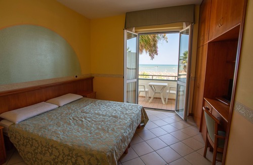 Roseto degli Abruzzi Hotel | HOTEL ROMA