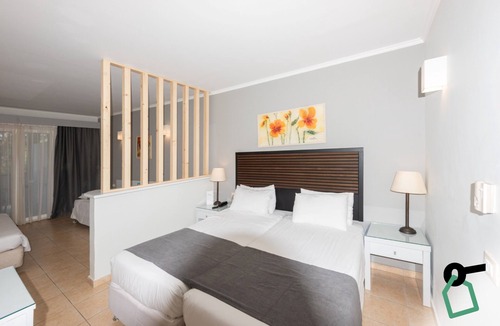 Kanoni Hotel | Hotiday Corfu Kanoni