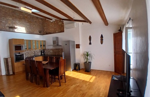 Flassans-sur-Issole House | House 10 persons