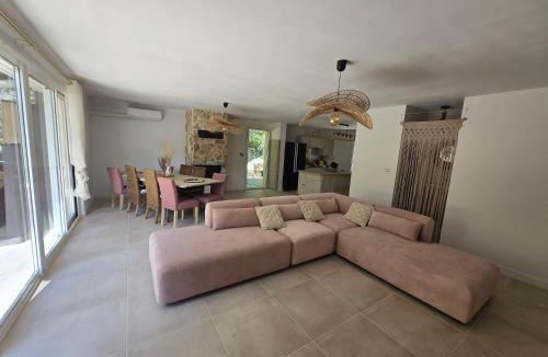 Auriol Villa | House 20